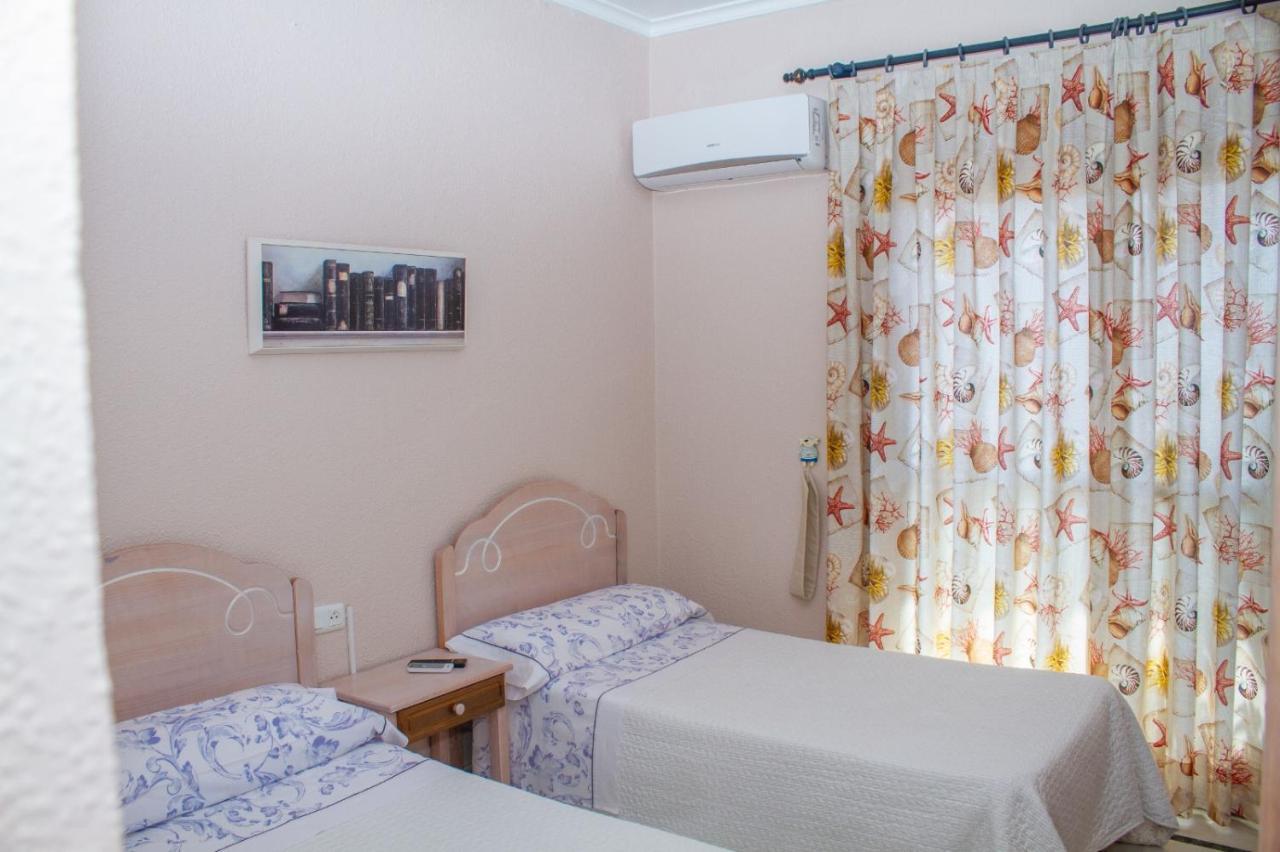 Habitaciones Hernandez Карбонерас Экстерьер фото