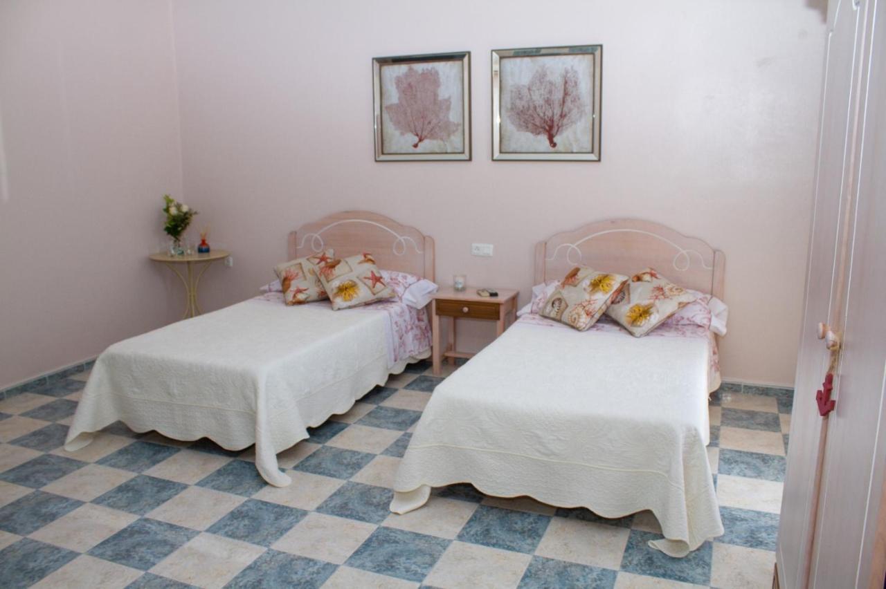 Habitaciones Hernandez Карбонерас Экстерьер фото
