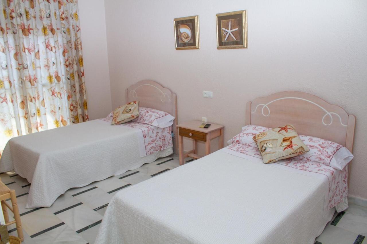 Habitaciones Hernandez Карбонерас Экстерьер фото