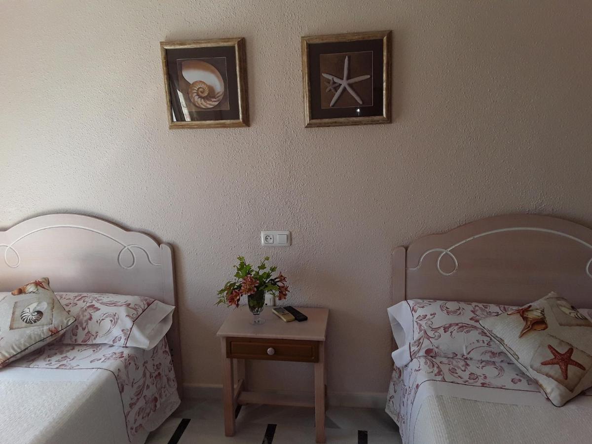 Habitaciones Hernandez Карбонерас Экстерьер фото
