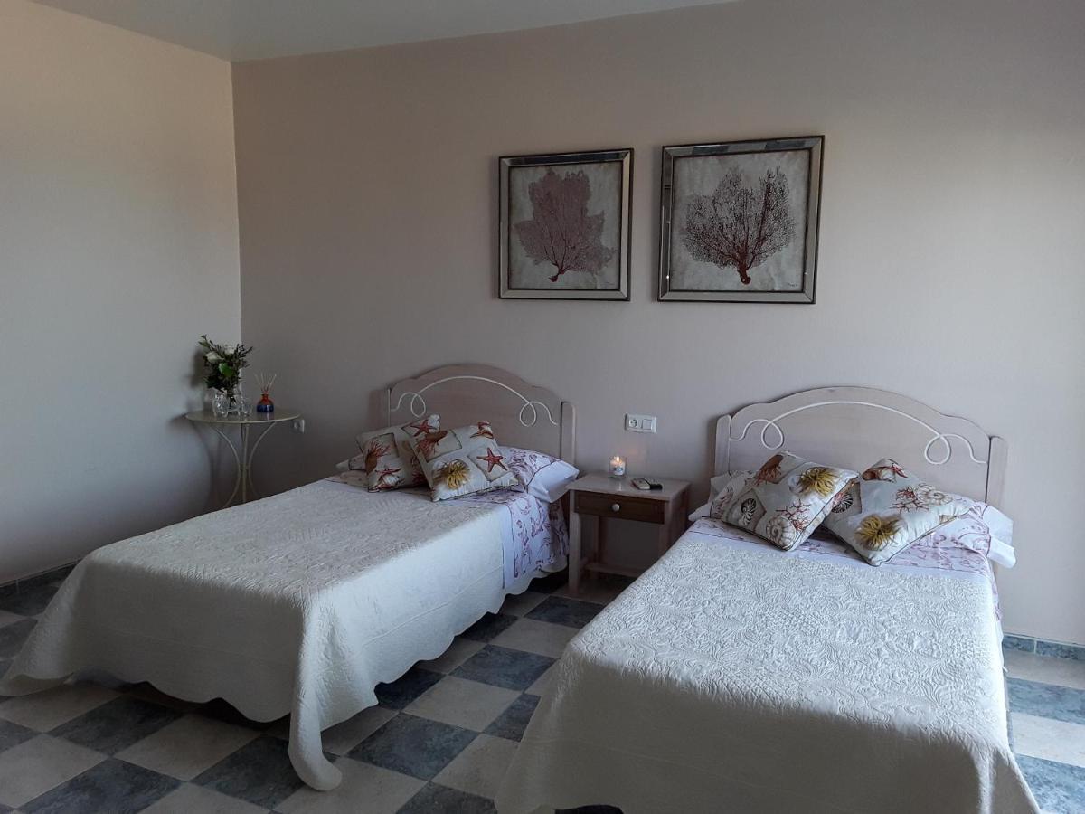 Habitaciones Hernandez Карбонерас Экстерьер фото